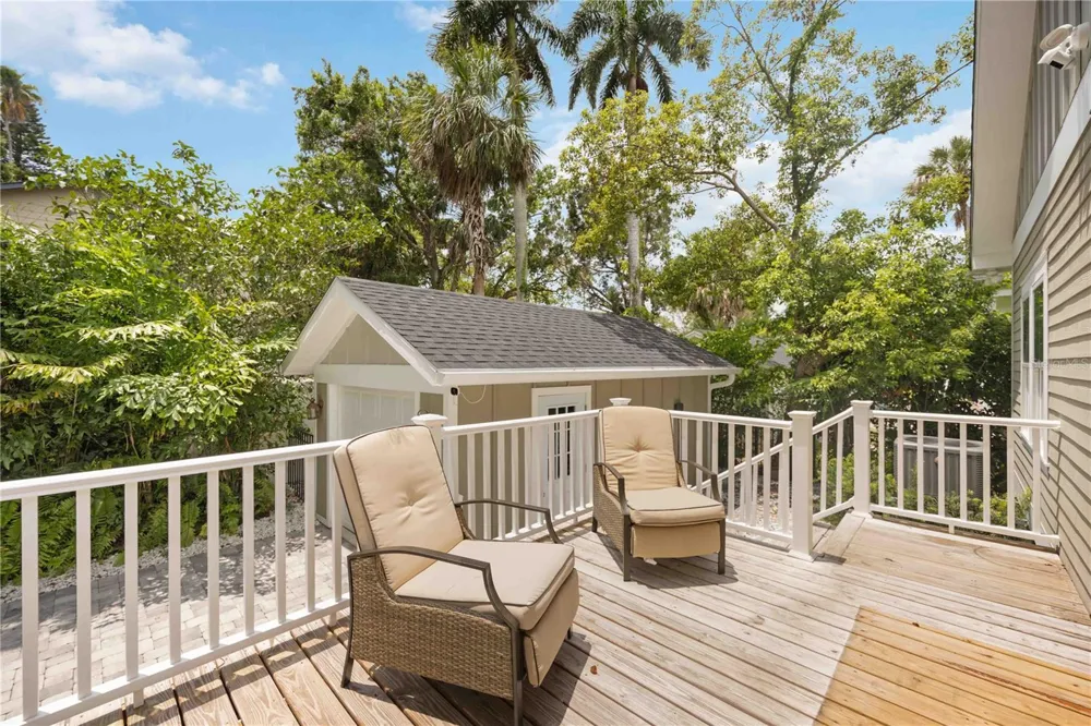 1623 8TH AVENUE W Bradenton, FL 34205