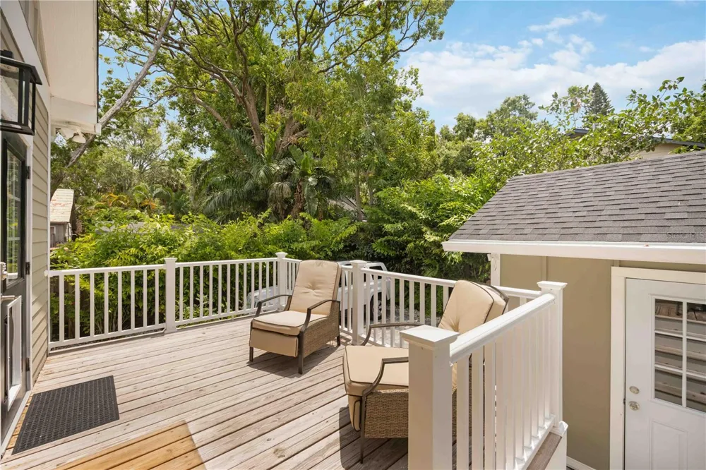 1623 8TH AVENUE W Bradenton, FL 34205