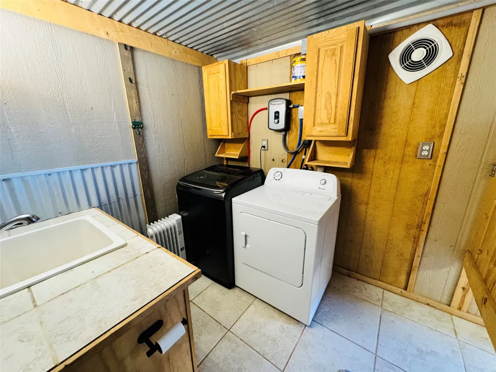 225 AVE J Anson, TX 79501