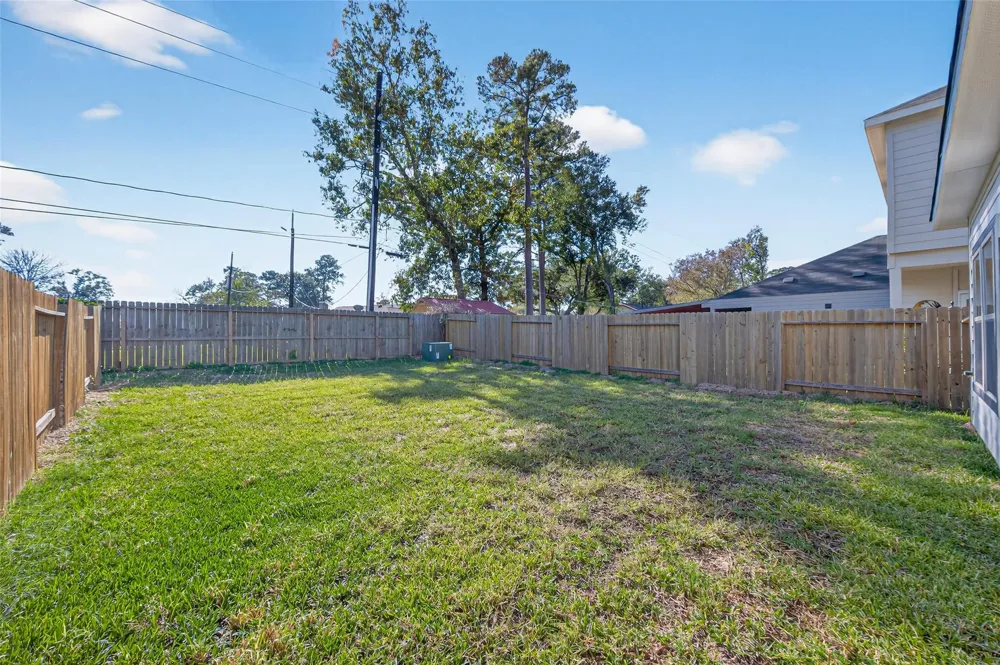 426 Emerald Thicket Lane Huffman, TX 77336