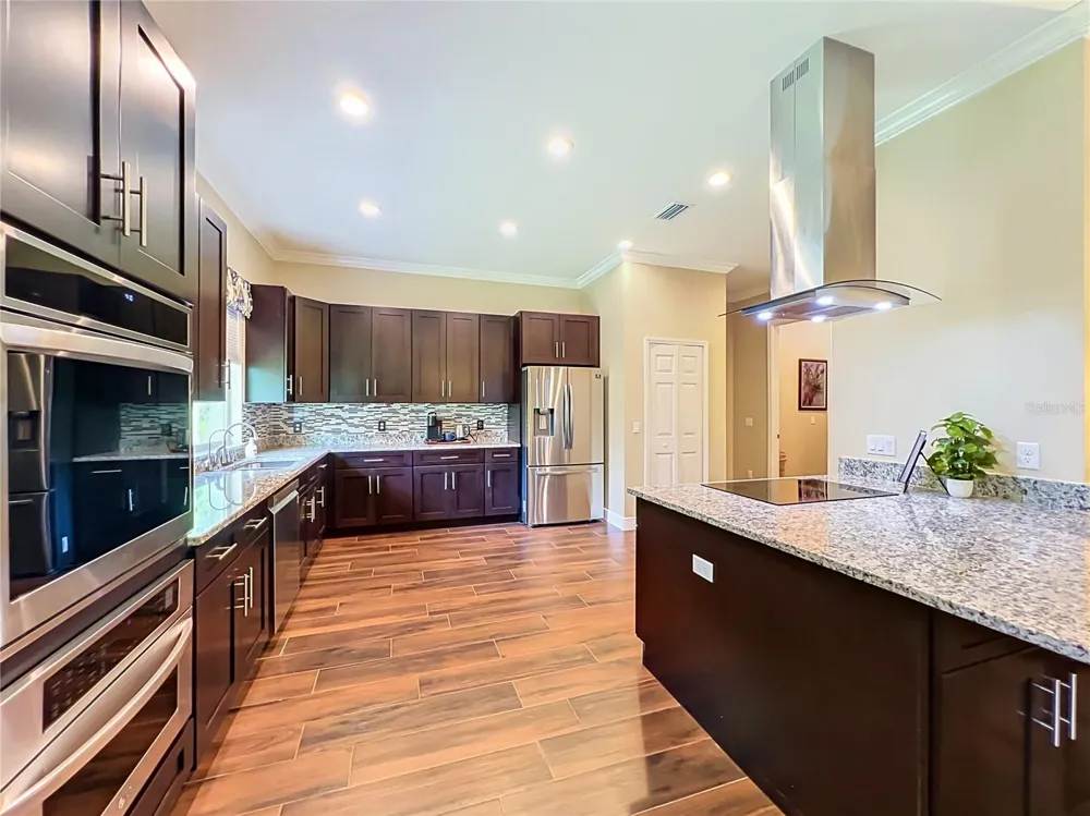 19504 ROBERTSON STREET Orlando, FL 32833