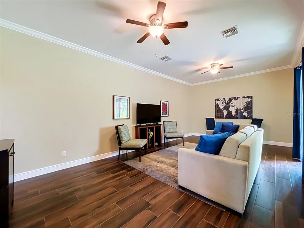 19504 ROBERTSON STREET Orlando, FL 32833