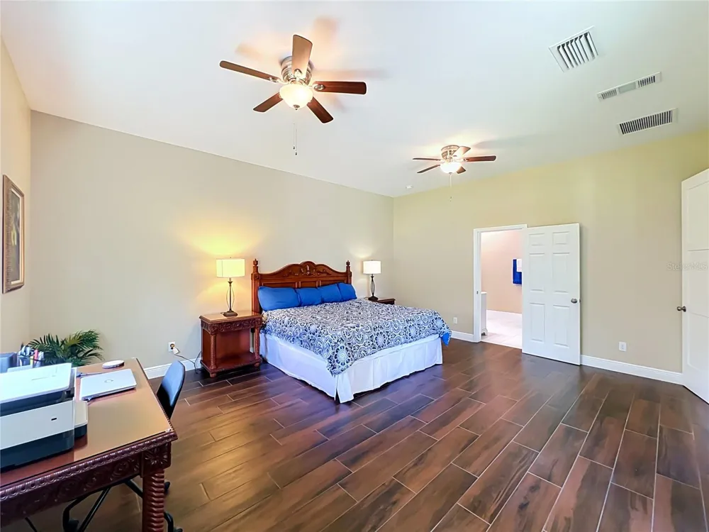 19504 ROBERTSON STREET Orlando, FL 32833