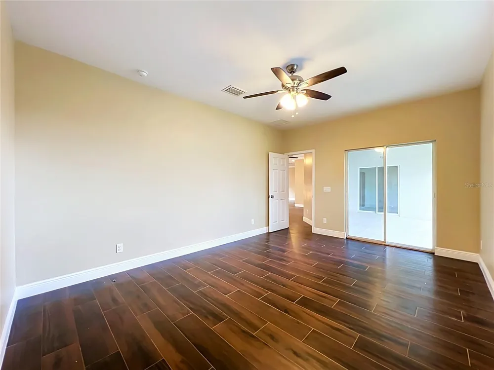 19504 ROBERTSON STREET Orlando, FL 32833
