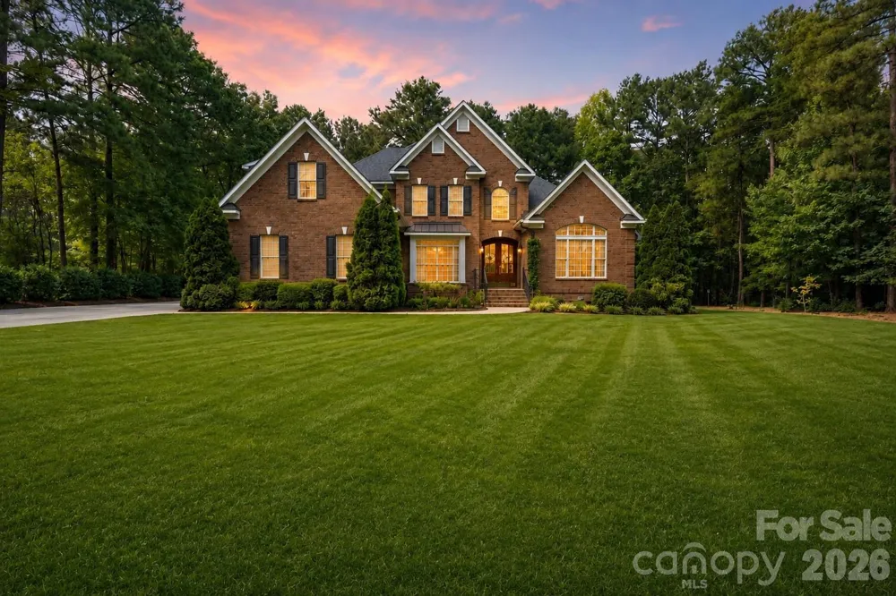 7282 James Court Denver, NC 28037