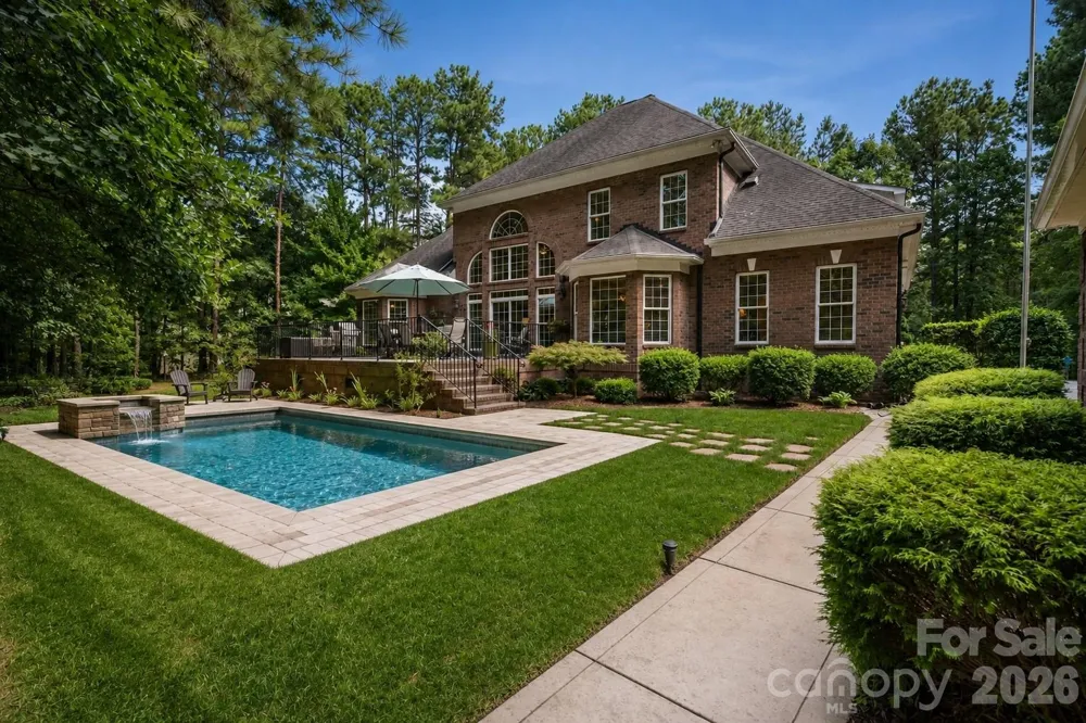 7282 James Court Denver, NC 28037