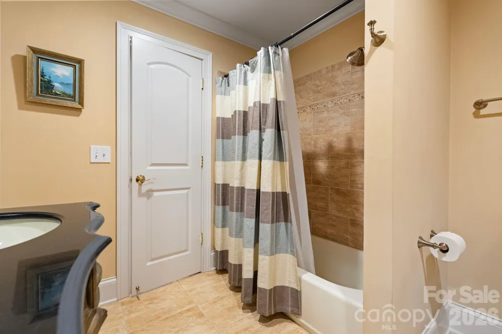 7282 James Court Denver, NC 28037