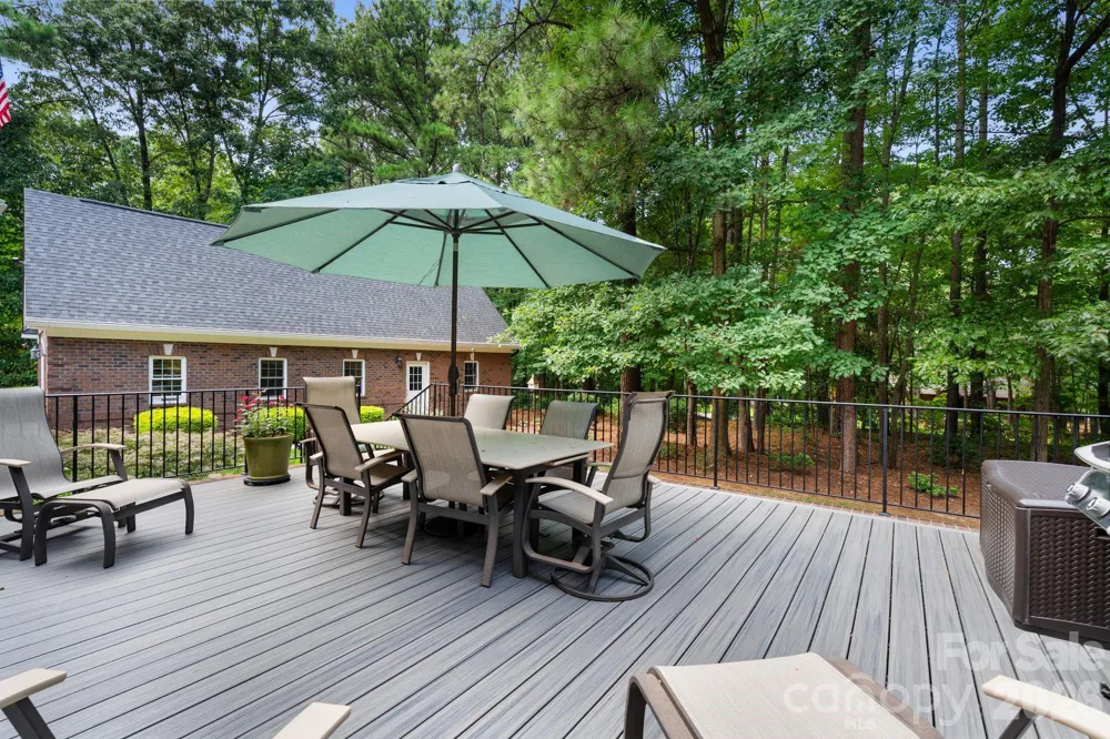 7282 James Court Denver, NC 28037