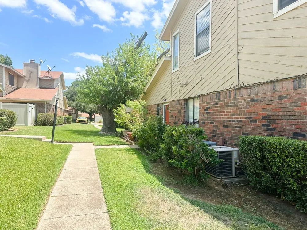 2240 TARPLEY ROAD #284 Carrollton, TX 75006