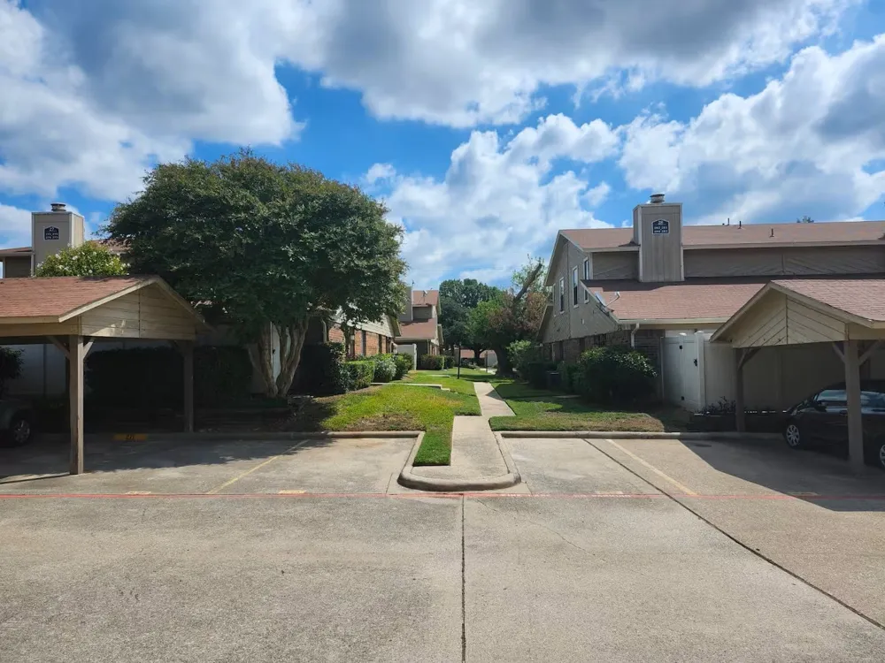 2240 TARPLEY ROAD #284 Carrollton, TX 75006