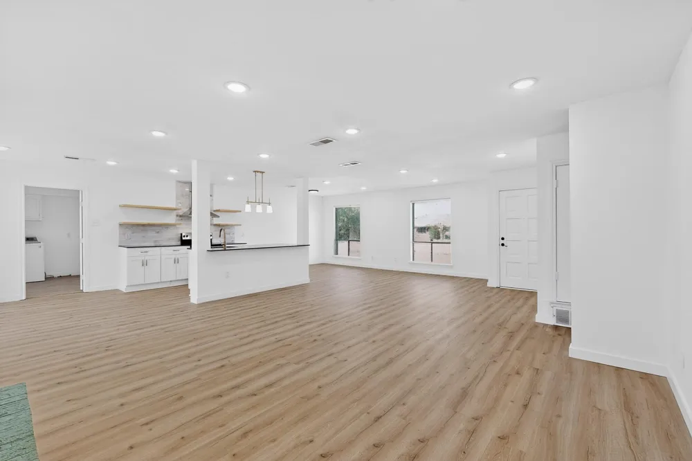 400 Casa Bello Court Irving, TX 75062