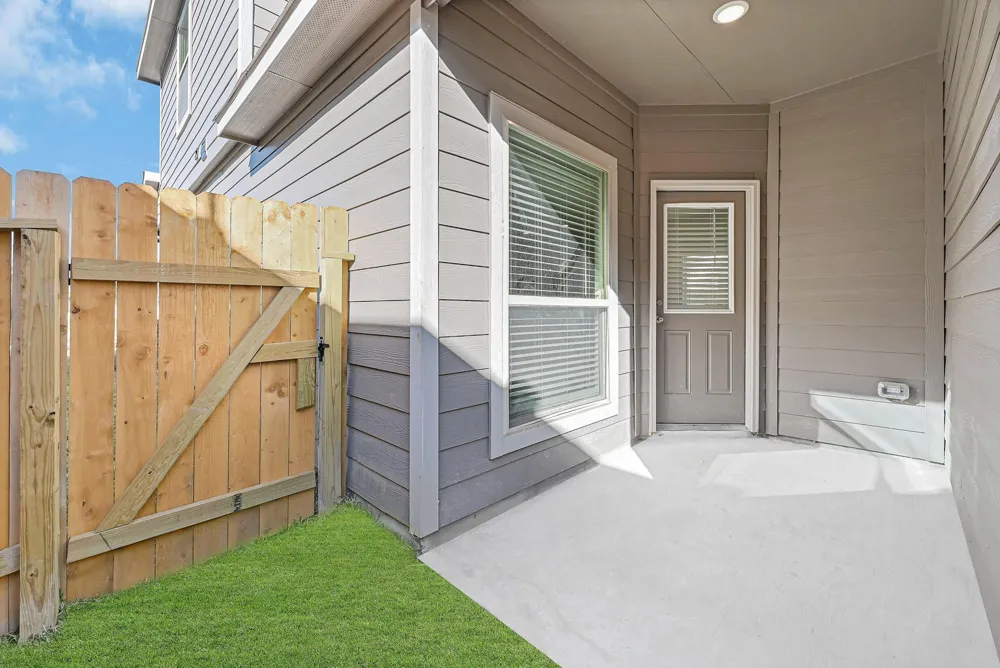 24723 Thornbluff Briar Trail Huffman, TX 77336
