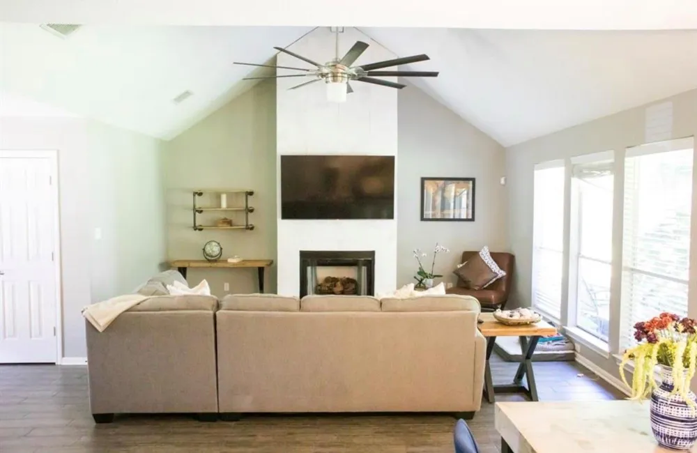 810 Shadberry Drive Magnolia, TX 77354
