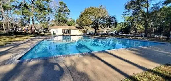 810 Shadberry Drive Magnolia, TX 77354