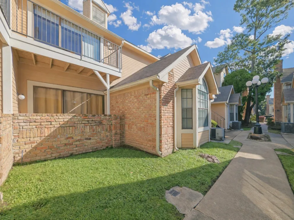 2300 Old Spanish Trail #1066 Houston, TX 77054