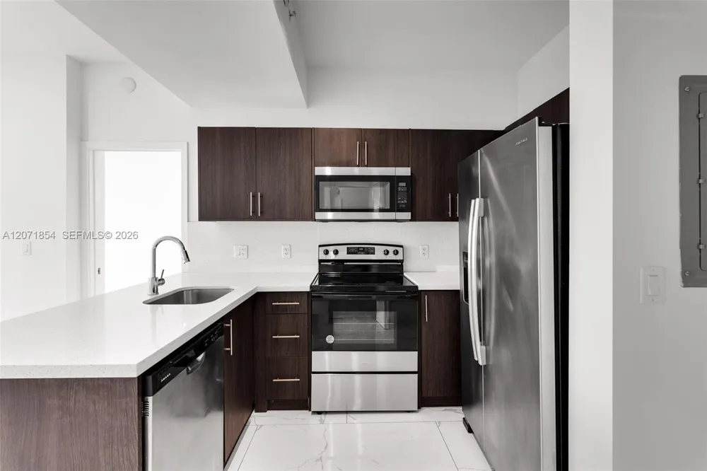 1 Curtiss Pkwy #313 Miami Springs, FL 33166