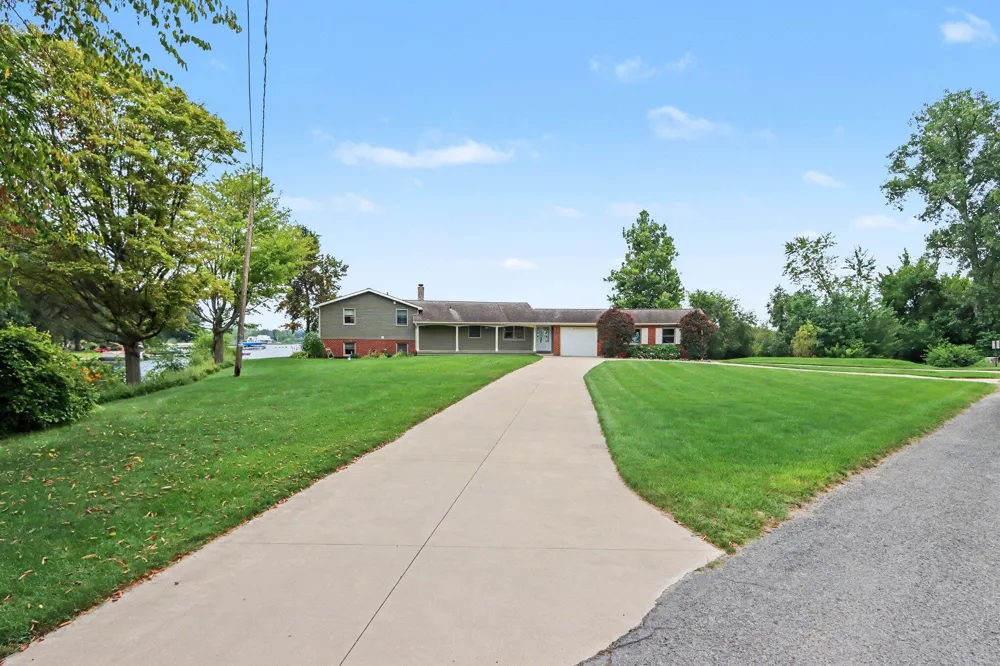 46726 Prospect Drive Decatur, MI 49045