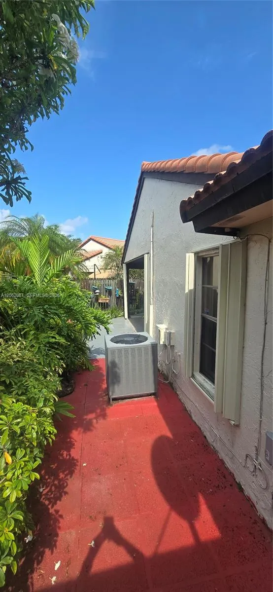 4844 SW 152nd Ct #F-37 Miami, FL 33185