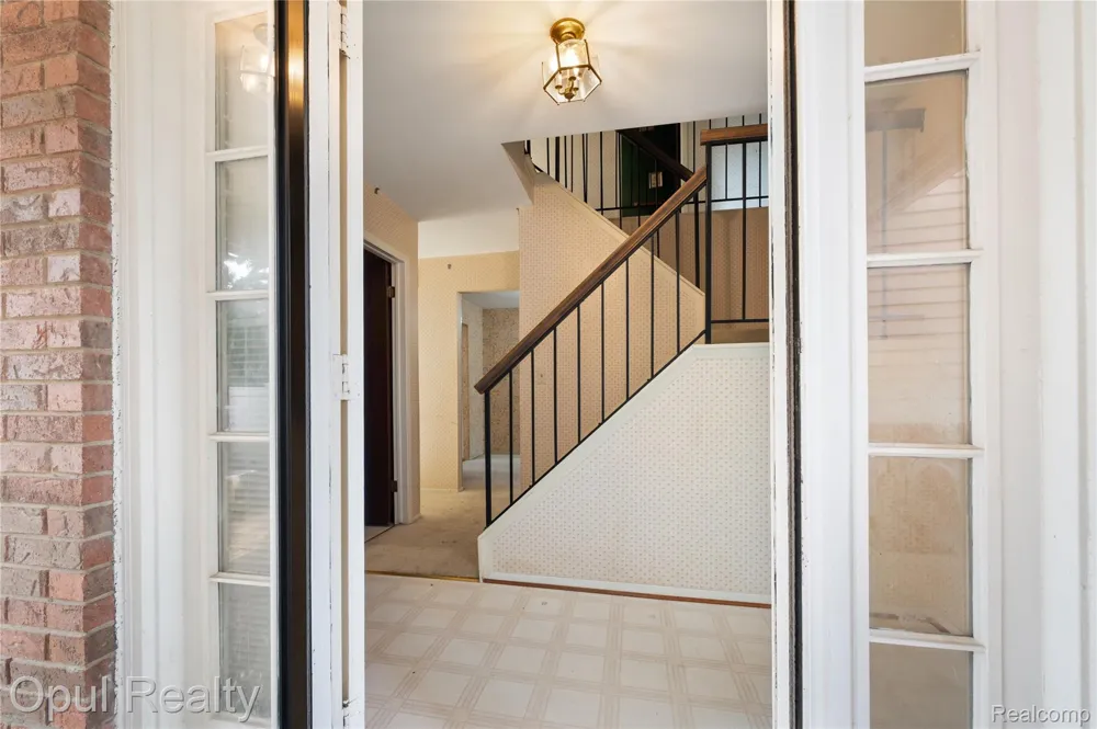 20831 W Glen Haven Circle Novi City, MI 48167