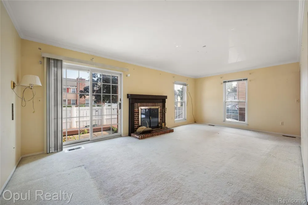 20831 W Glen Haven Circle Novi City, MI 48167