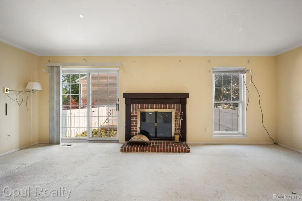 20831 W Glen Haven Circle Novi City, MI 48167