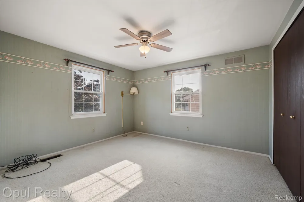20831 W Glen Haven Circle Novi City, MI 48167