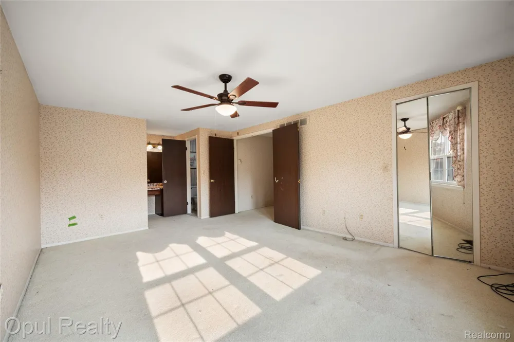 20831 W Glen Haven Circle Novi City, MI 48167