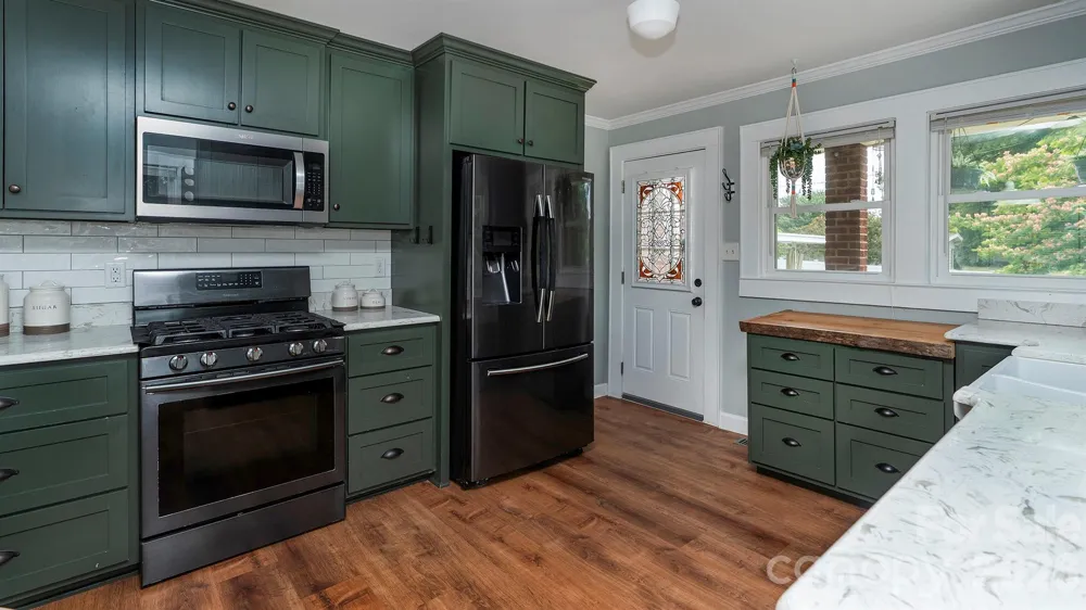 3308 16th Street NE Hickory, NC 28601