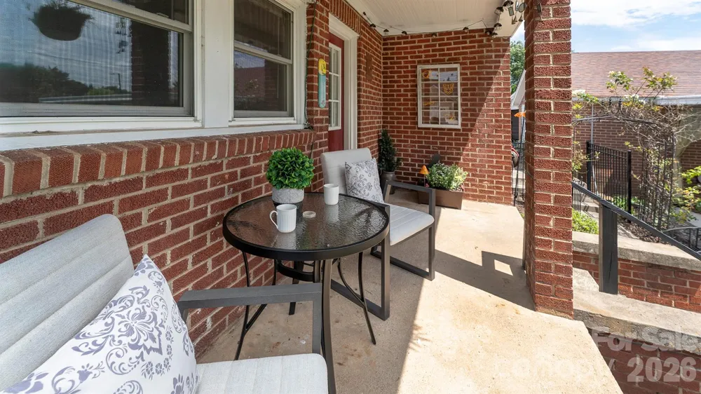 3308 16th Street NE Hickory, NC 28601