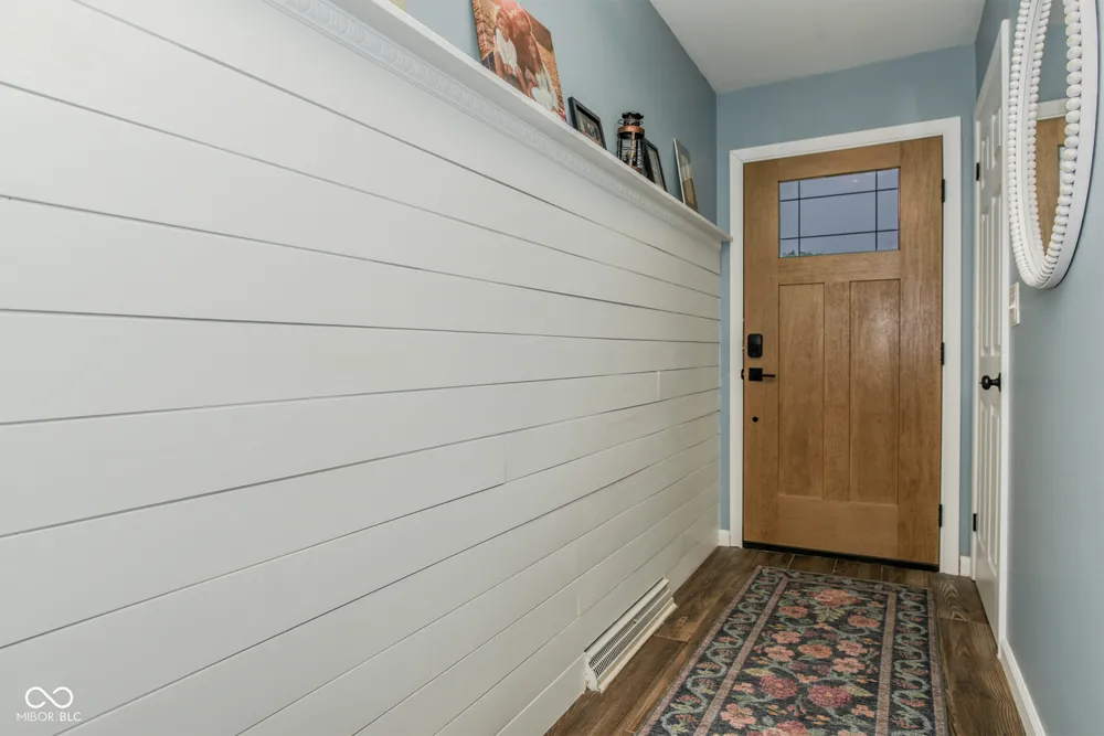 327 Brookside Lane Plainfield, IN 46168