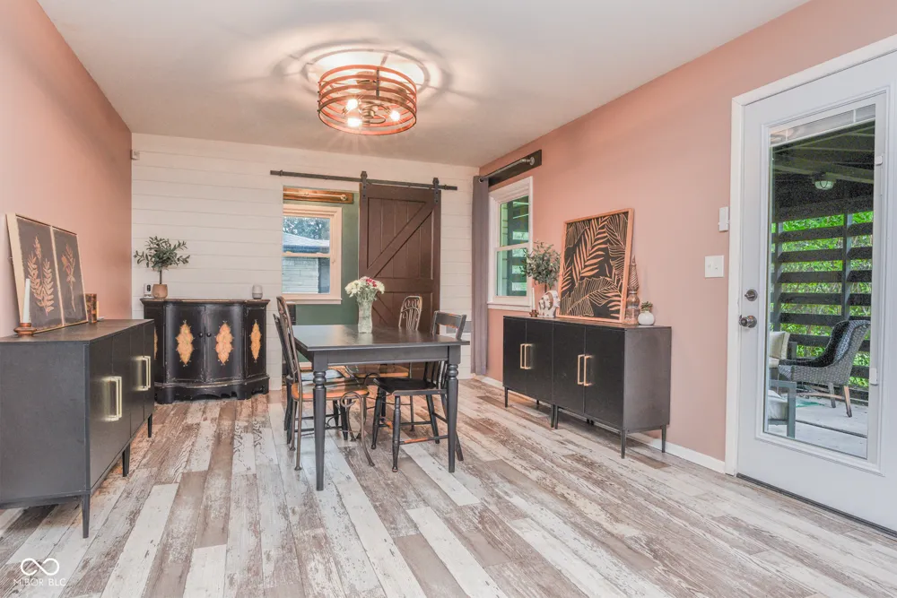 327 Brookside Lane Plainfield, IN 46168