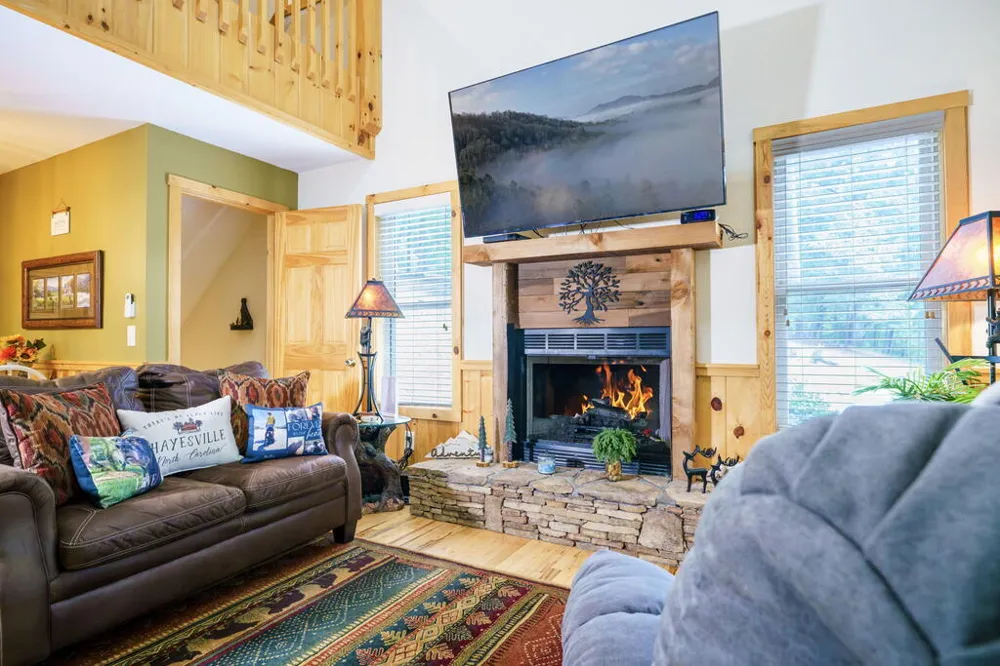 213 Echo Hill Drive Hayesville, NC 28904