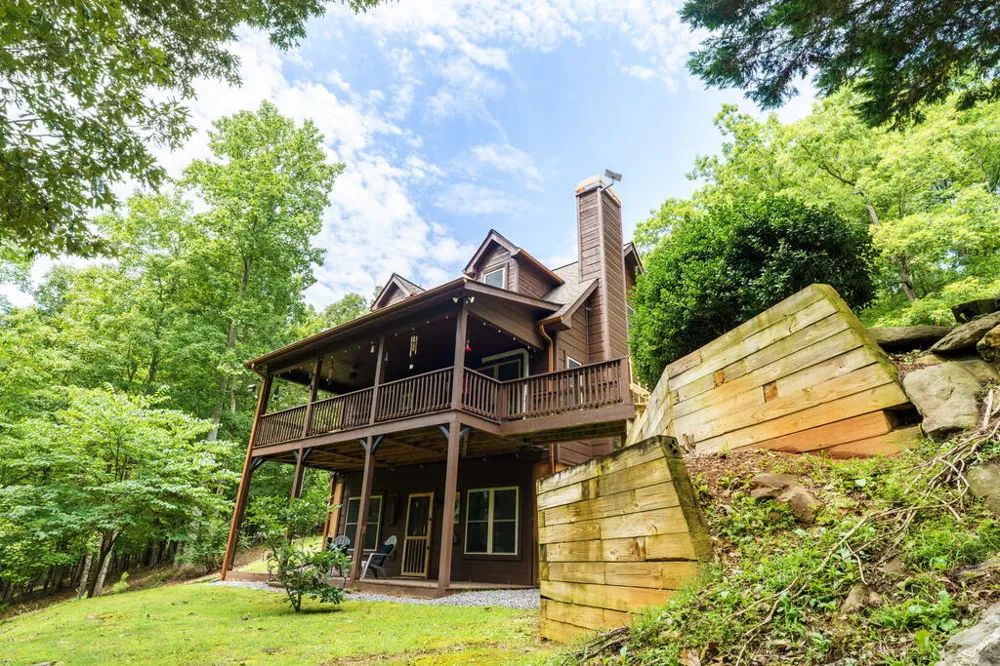 213 Echo Hill Drive Hayesville, NC 28904