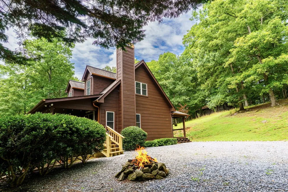 213 Echo Hill Drive Hayesville, NC 28904