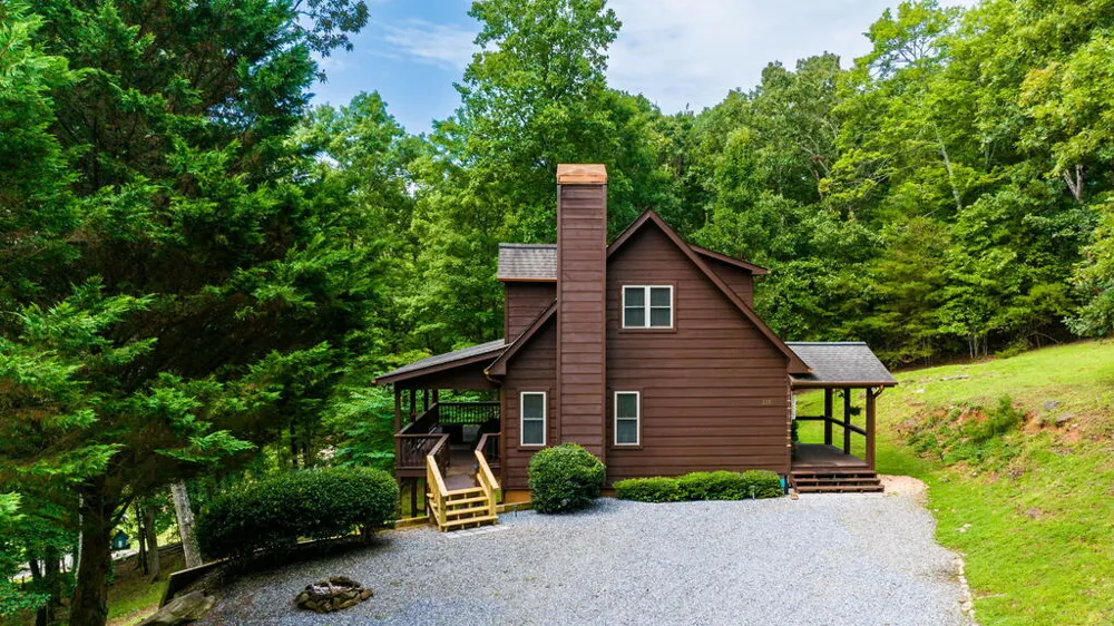 213 Echo Hill Drive Hayesville, NC 28904