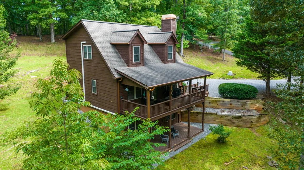 213 Echo Hill Drive Hayesville, NC 28904