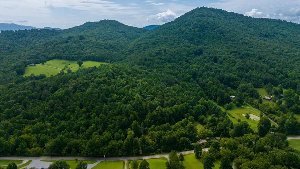 213 Echo Hill Drive Hayesville, NC 28904