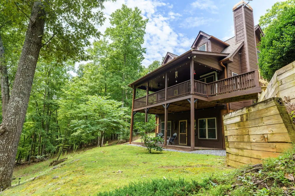 213 Echo Hill Drive Hayesville, NC 28904