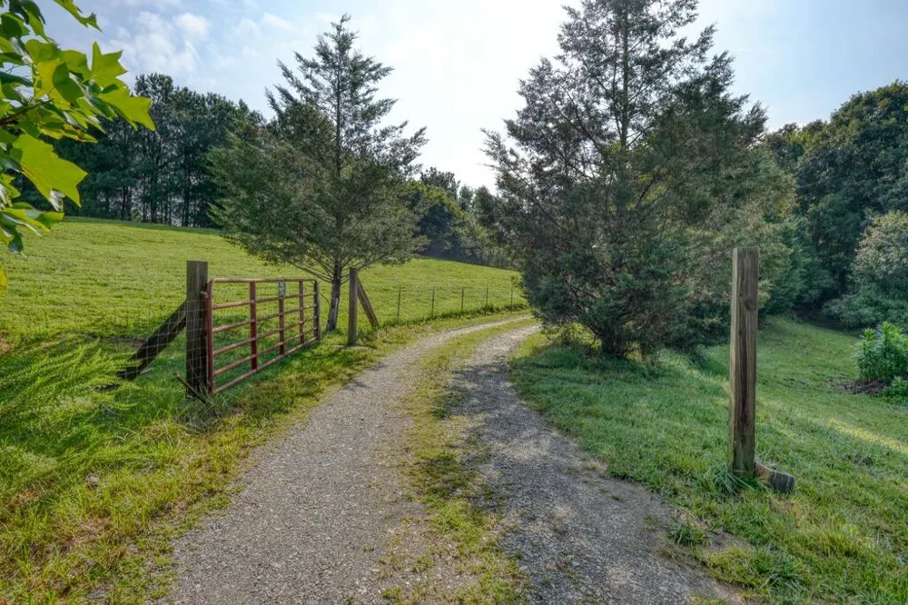 4782 Squirrel Hunting Road Morganton, GA 30560