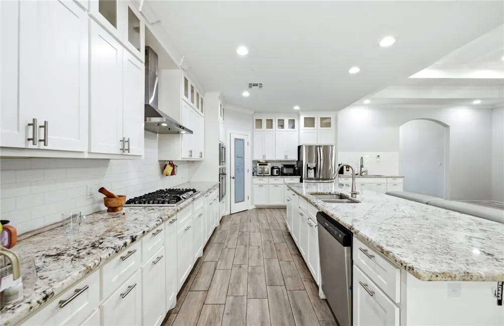 2433 Manuel Corpus Christi, TX 78414