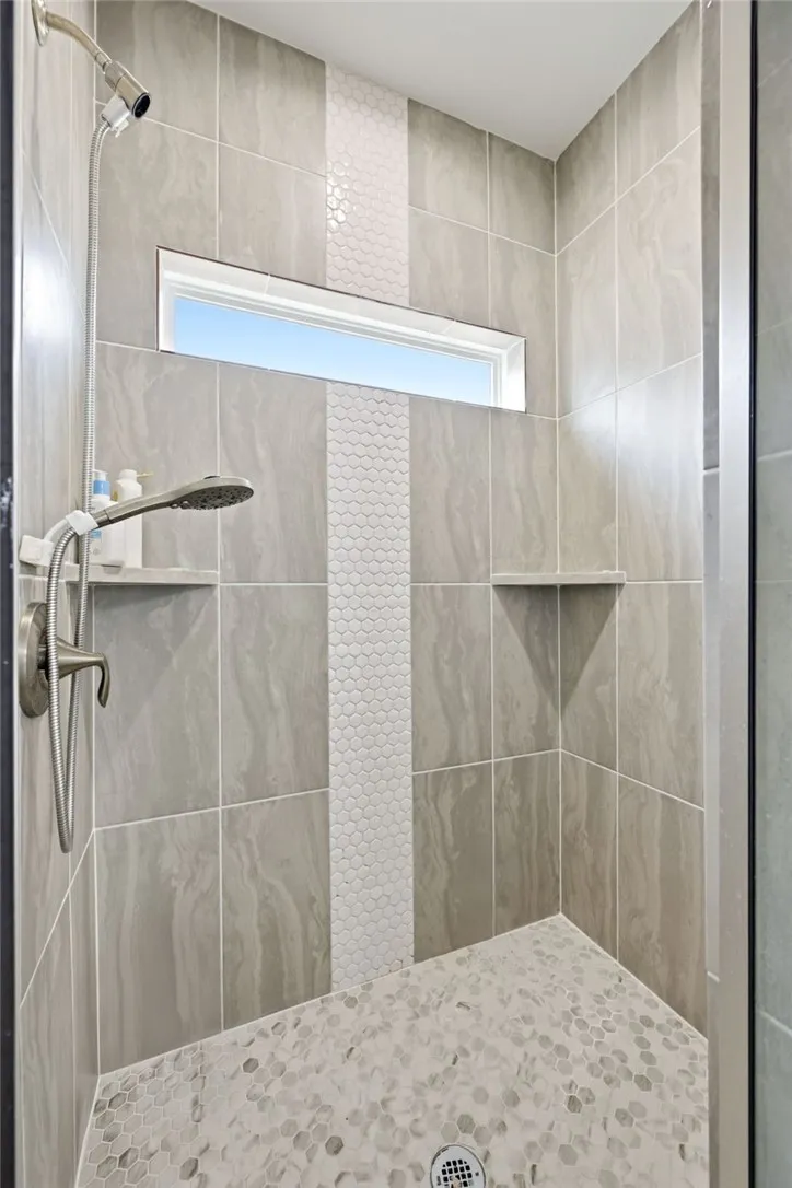 2433 Manuel Corpus Christi, TX 78414