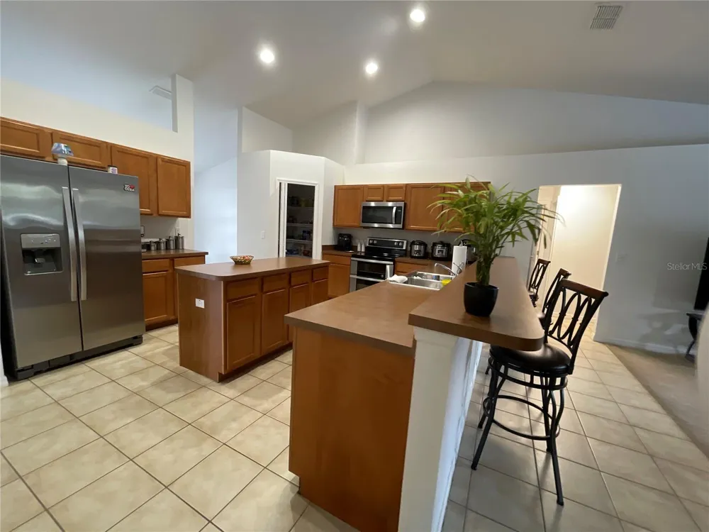 664 HATCHWOOD DRIVE Haines City, FL 33844