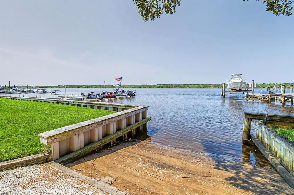 1033 Somers Point Road Egg Harbor Township, NJ 08234