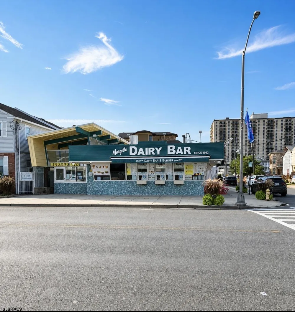 21 S Madison Ave Margate, NJ 08402