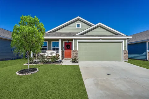 402 Mahogany Lane