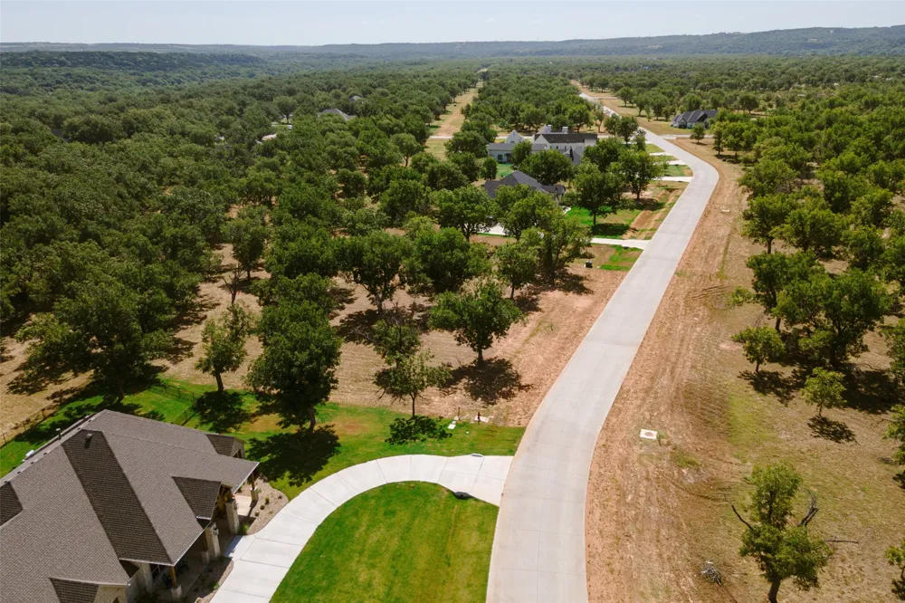 1160 E Landings Granbury, TX 76049