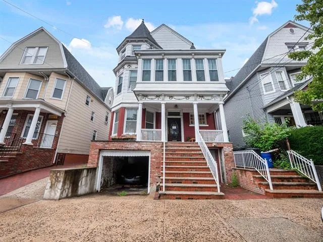 44 FULTON ST Weehawken, NJ 07086