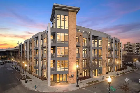 525 WATER STREET SW #324