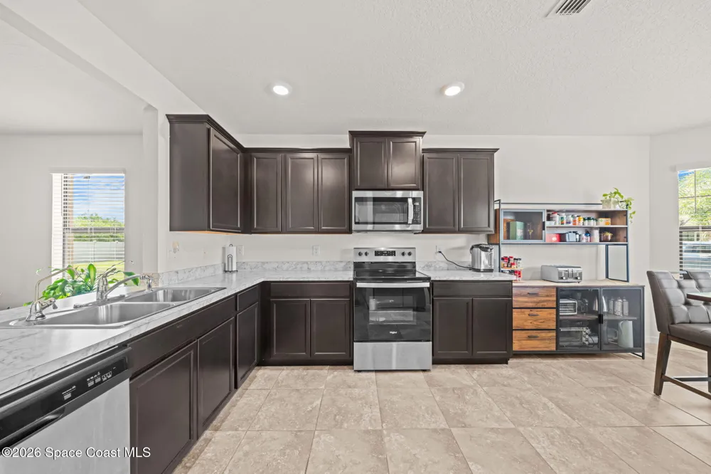 3518 Loggerhead Lane Mims, FL 32754