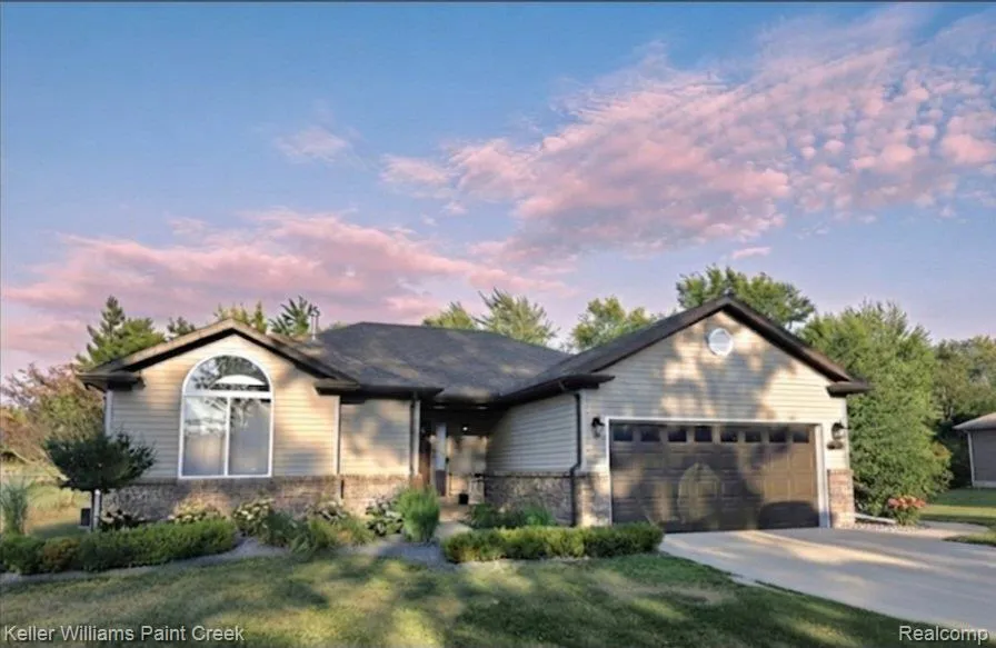 163 DEER PARK EAST Capac Village, MI 48014